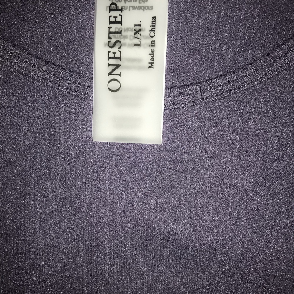 One Step Up Ribbed Crop Top - Picture 4 of 7